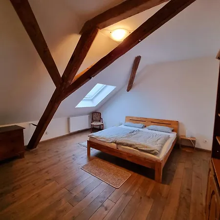 בית נופש Alte Pastorat - Mit Historischem Charme קבלאאר